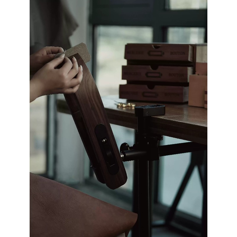ขาตั้งหนีบหนังสำหรับงานเย็บหนั - Leatherwork Clamp บทวิจารณ์และราคา